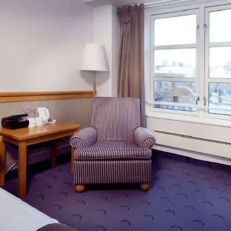 With 4* Τρόμσο