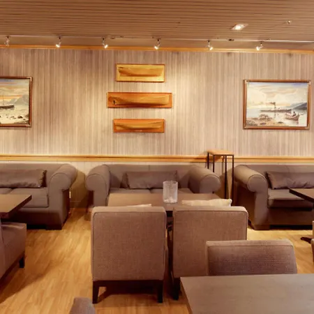 With 4* Τρόμσο