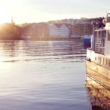 With 4* Τρόμσο