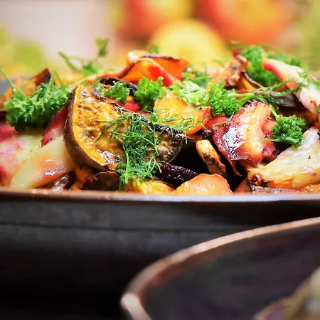 With Ξενοδοχείο