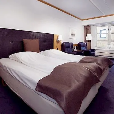 Hotel With Tromso