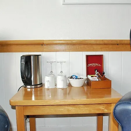 Hotell With 4*