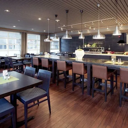 With 4* Τρόμσο