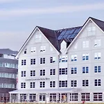 With Hotel Tromsø
