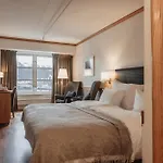With Hotel Tromsø