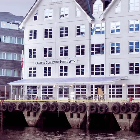 Hotell With 4*