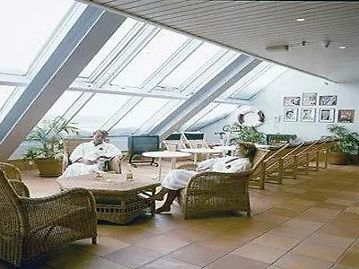 With Hotell 4*